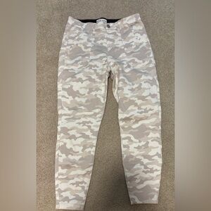 Knox Rose tan camo pants size 10
